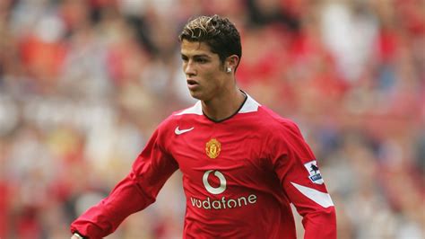 Manchester united are the only club interested in cristiano ronaldo, according to reports from italy. Cristiano Ronaldo reveals which Premier League side he ...