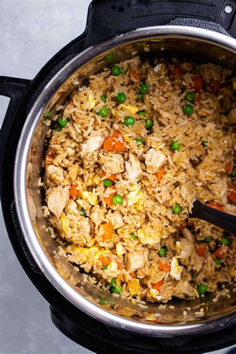 Rinse the rice till water runs clear, whisk the eggs, dice the chicken. Instant Pot Chicken Fried Rice | Recipe in 2020 | Chicken ...