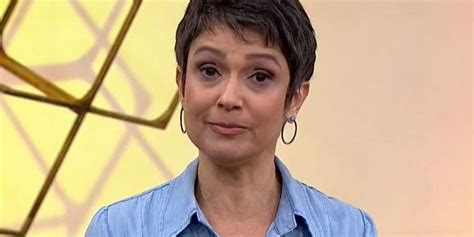 Por volta de 1984, ela retomou sua profissão de atriz e foi chamada para fazer uma pequena. Sandra Annenberg tem comida tirada da boca e faz Plantão ...