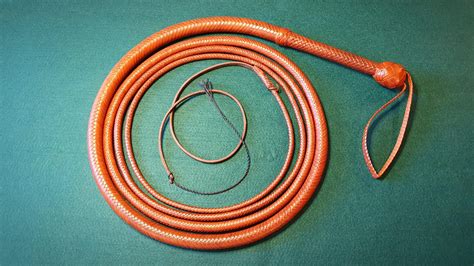 7 Foot Bullwhip Single Belly Twisted Tapered Core 8 Inch Steel