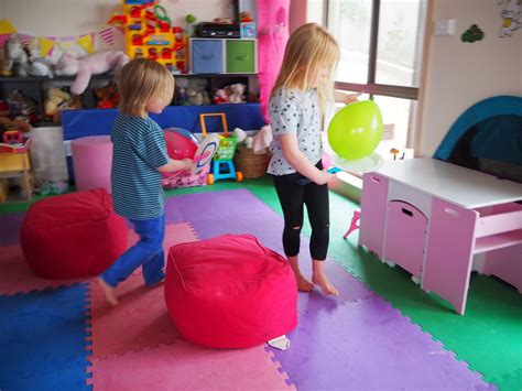 Learn With Play At Home 5 Fun Indoor Balloon Party Games