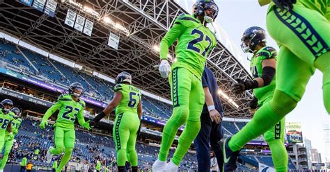 Seahawks Rams Gamecenter Live Updates Highlights How To Watch Stream The Seattle Times