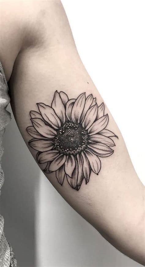Seamless background with sunflowers vector. 135 Sunflower Tattoo Ideas - Best Rated Designs in 2021