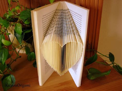 Bücher über das geld falten. Origami die Kunst des Papierfaltens: Book folding Art