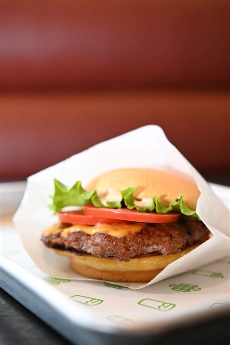 Shake Shack Opens Its Thai Flagship Restaurant On March 30 At 1030am