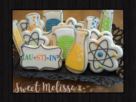 Sciencey sugar cookies; mad scientist cookies | Sugar cookies decorated, Fun cookies, Sugar cookies