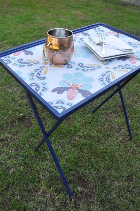 Try these easy dinner ideas for quick weeknight meals with no complicated cooking or big messes too busy to cook? TV trays turned camping sidetables-15 | Tv tray makeover ...