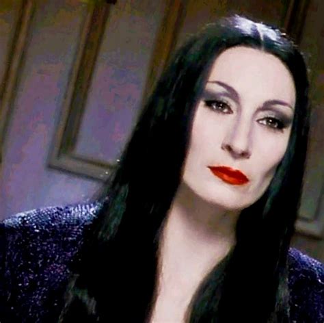 Psychology Of Inspirational Women Morticia Addams The Mary Sue