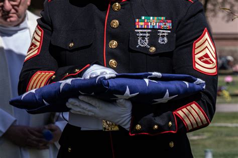 Highly Decorated Vietnam Era Marine Honored Mourned Laid To Rest In