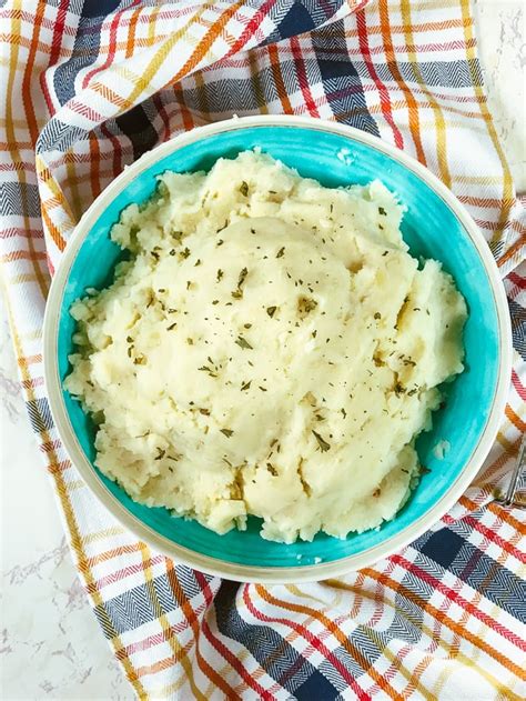Red potatoes have a smooth and hearty texture which makes them great for mashed potatoes. Instant Pot Garlic Mashed Potatoes - Aileen Cooks