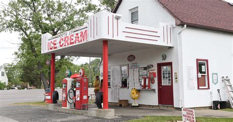 This Ice Cream Stand Scoops From A Vintage Gas Station Visit Buffalo