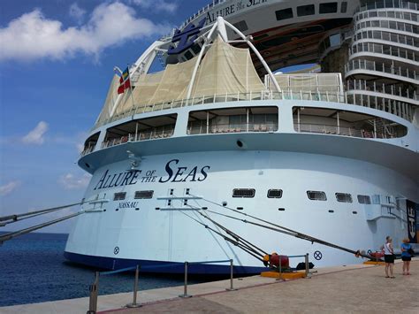 Astonishingly, allure of the seas also rarely feels crowded. Central Park View Stateroom with Balcony, Cabin Category CZ, Allure of the Seas