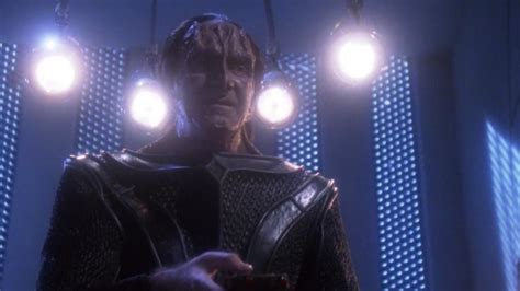 Either state that there are five lights and enjoy a life of comfort, or insist that there are four and. That's What's Up: The 5 Best And 5 Worst Episodes Of Star ...