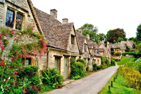 Seguro de viaje nos encontramos en la capital de escocia y una de las ciudades más activas del norte de. VIAJES A INGLATERRA, ESCOCIA E IRLANDA DESDE ARGENTINA