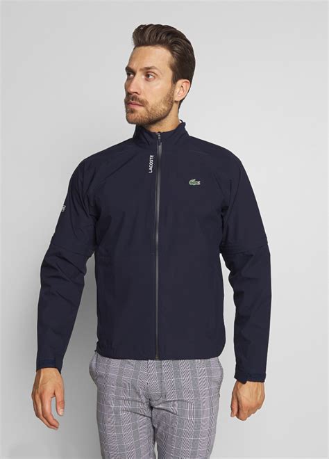 Trouvez la veste idéale dans notre gamme de vestes, blousons, manteaux pour le tennis ou les loisirs. Golf National | Vestes de pluie Lacoste