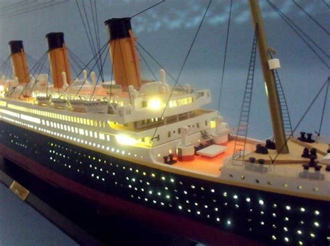 Titanic With Light Titanic Model Titanic Model Ships