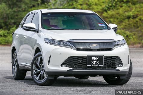 Gallery Four Generations Of The Toyota Harrier Suv 2018 Toyota Harrier