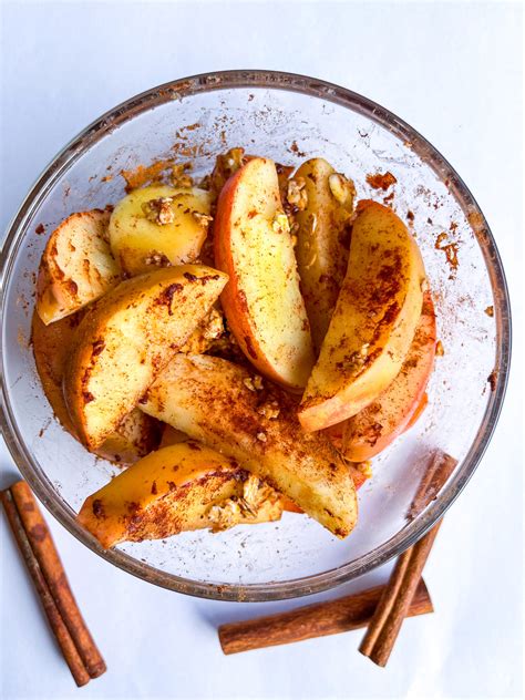 Cinnamon Baked Apples Recipe In Microwave Tastefully Grace