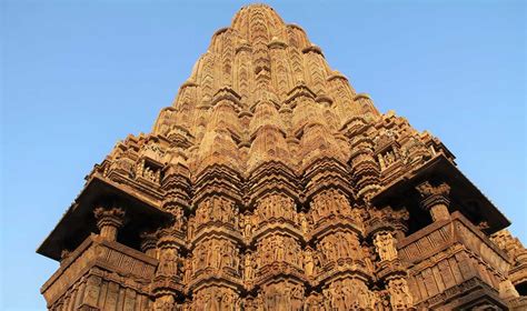 10 India Landmarks And Famous Monuments Revealing Its Rich
