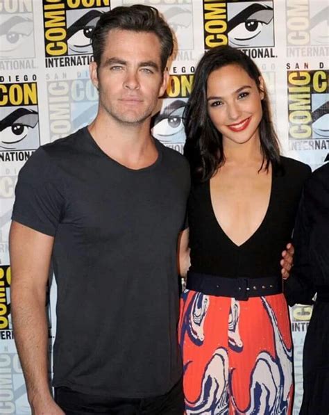 Chris Pine And Gal Gadot Promoting Wonder Woman At Comic Con In 2016
