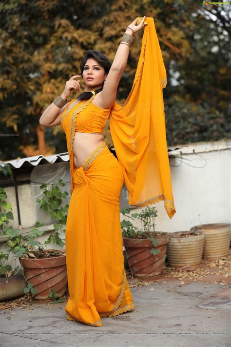 Check Out High Definition Photos Of Hyderabad Model Upcoming Actress Zaara Khan In Yellow Saree