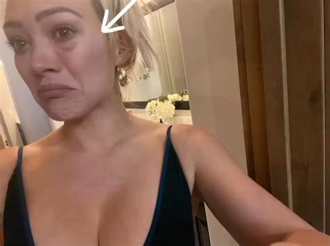 Hilary Duff Selfies Some Ginormous Braless Boob Cleavage Action Https T Co Yszwvgy In