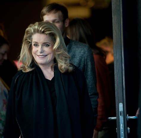 Last week, actress catherine deneuve was one of more than 100 french women to voice their qualms about the #metoo movement and its french equivalent. Film: Catherine Deneuve und Nicolas Cage sorgen für Glanz ...