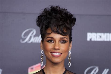 Upcoming Alicia Keys Hosts Essence Twitter Chat On Hivaids Essence