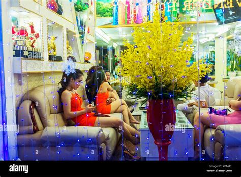 Beautiful Ladies In Ho Chi Min City Saigon Vietnam Stock Photo Alamy