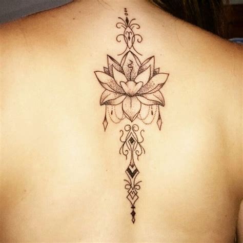 Wat Betekent De Unalome Lotus Tattoo 20 Prachtige Voorbeelden