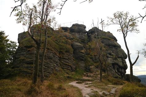 1 day ago · na seznam světového přírodního a kulturního dědictví unesco patří nově jizerskohorské bučiny v jizerských horách. Jizerskohorské bučiny, 22.9.2018 | Podzimní výšlap po ...