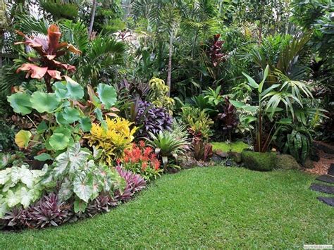 Nice Beautiful Tropical Front Yard Landscape Ideas To Make Your
