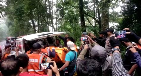 Polisi Autopsi Mayat Perempuan Dalam Koper Di Pacet Mojokerto