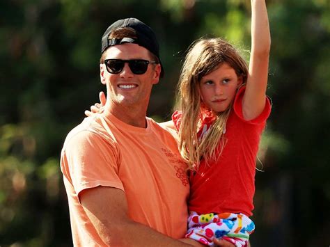 tom brady s daughter vivian takes over his instagram account