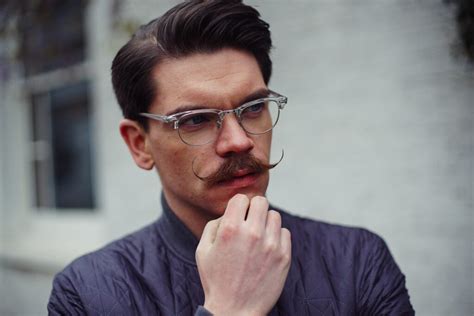 The Ultimate Guide On How To Style Mens Glasses Shawano Leader