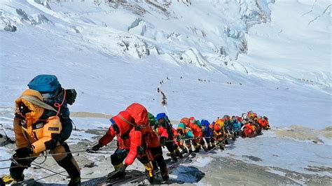 Mount Everest Deaths Why Low Cost Expeditions May Be To Blame Fox