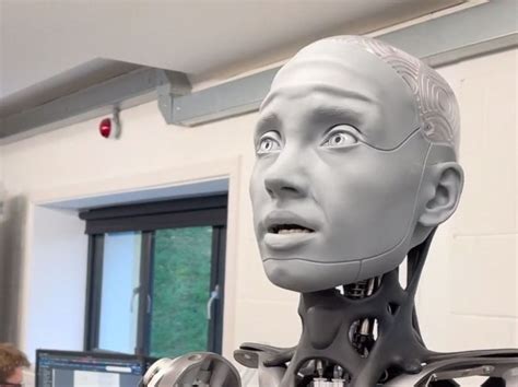 Ameca Robô Humanoide Que Impressiona Pelas Expressões Conversa Com