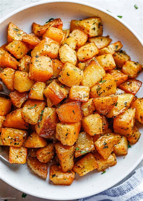 Garlic Roasted Potatoes Recipe - Roasted Potatoes in Oven — Eatwell101