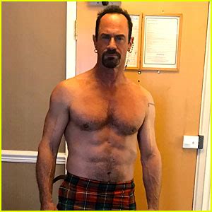 Christopher Meloni Goes Shirtless In His Kilt While In Quarantine Christopher Meloni