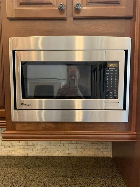 Ge monogram is a terrible brand with awful customer service. GE Monogram built in Microwave for Sale in Scottsdale, AZ ...