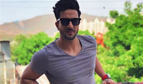 Did Aly Goni Quit Yeh Hai Mohabbatein For Life Oks Horror Series