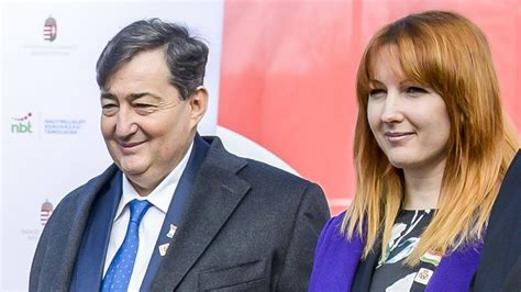 A g7 írta meg, hogy a nav közzétette azoknak a magánszemélyeknek, gazdasági társaságoknak és egyéb szervezeteknek a listáját, amik legalább 2 éve nem tettek. A piac tisztességtelen befolyásolásáról írta ...