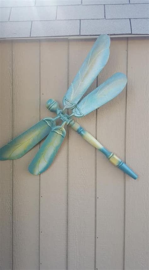 Diy Dragonfly Garden Art From Fan Blades At Duckduckgo Garden Art Diy