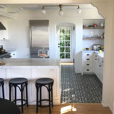 10 Patterned Kitchen Floor Tile Decoomo