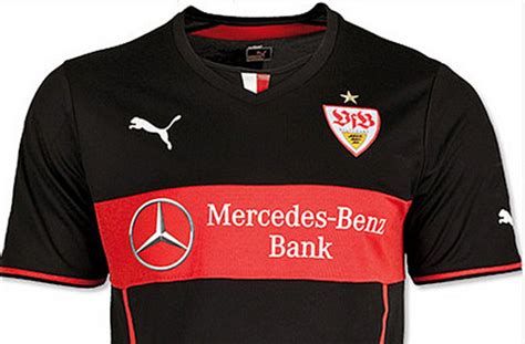 Das vfb stuttgart heimtrikot für die saison 2019/2020 vom neuen ausrüster jako. Auf dem französischen Blog maillotfoot10.11.over-blog.com ...