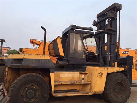 good condition  japanese  ton forklift  sale