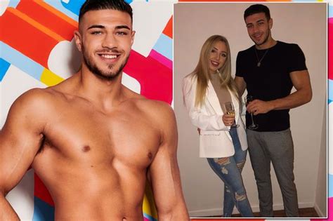 The boxer broke the news during a show on espn. Love Island's Tommy Fury 'DELETES all traces' of ex after ...