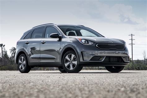 Kia Niro Hybrid First Test Review The Quicker Safely Styled Hybrid