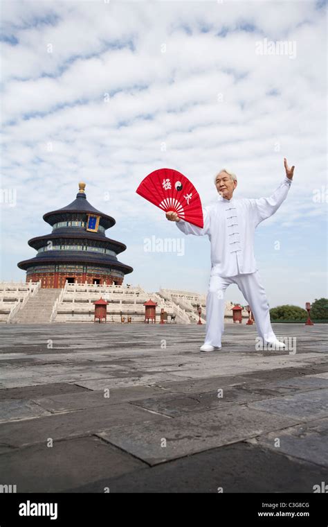 Senior Man Practicing Tai Chi Temple Of Heaven Stock Photo Alamy