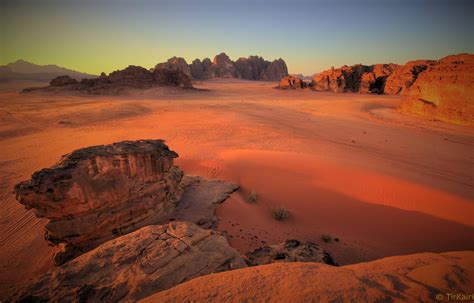 An Incredible Sunset In Wadi Rum Desert Jordan 4882 X 3131 Oc